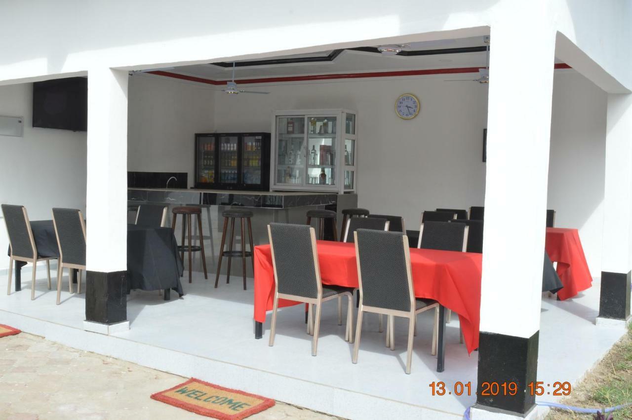 Sukuta Nema Guest House 班珠尔 外观 照片