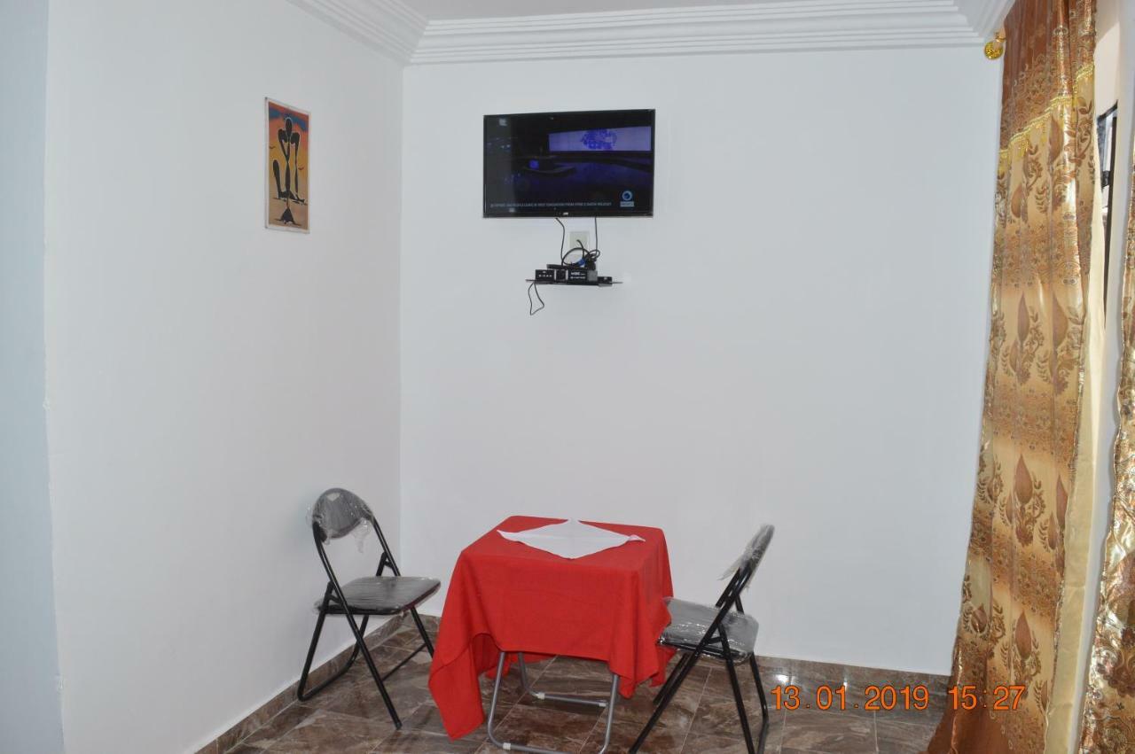 Sukuta Nema Guest House 班珠尔 外观 照片